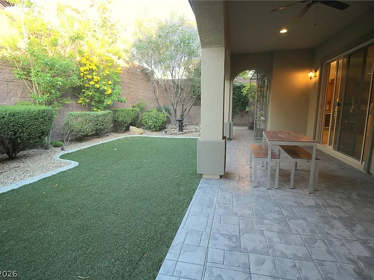 2812 Sisteron Ct — Photo 10