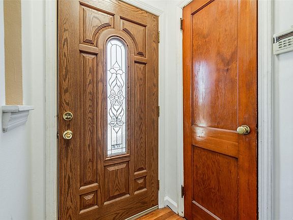 4th image of 521 S 12th Street