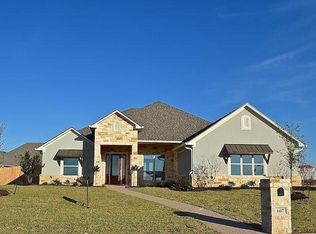 607 Sienna Bend Trl, Mc Gregor, TX 76657