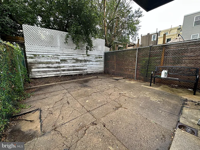 2611 E Thompson St #1 — Photo 10