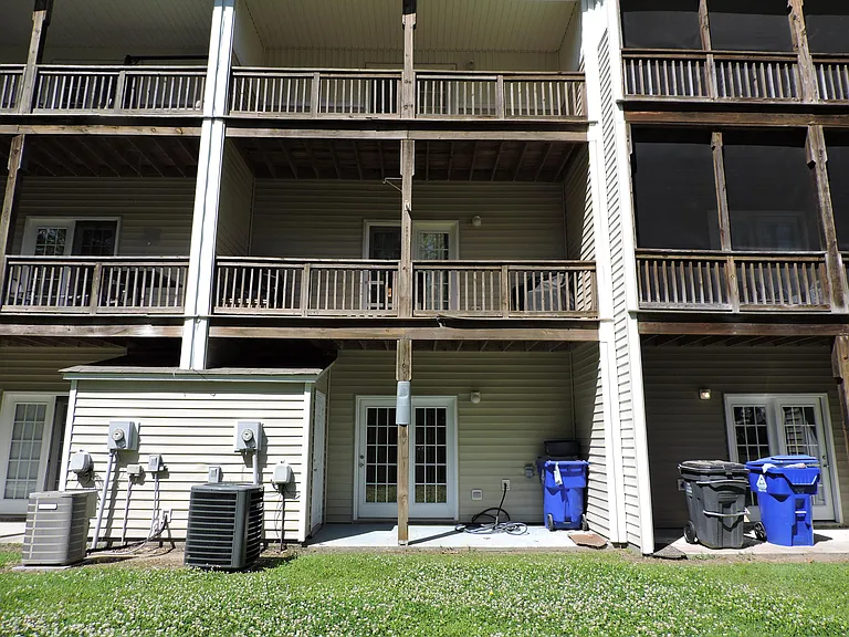 4492 Great Oak Dr #1 — Photo 33