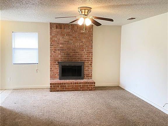 2nd image of 3013 Chisholm Trl