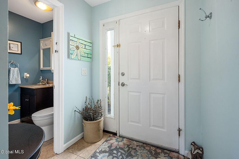 5th image of 1102 Spearhead Drive