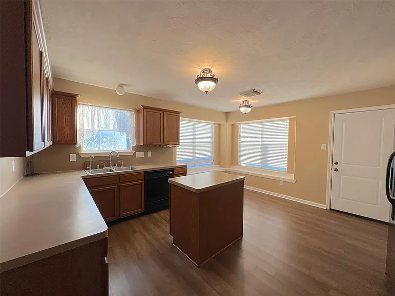 5535 Bear Paw Cir — Photo 9