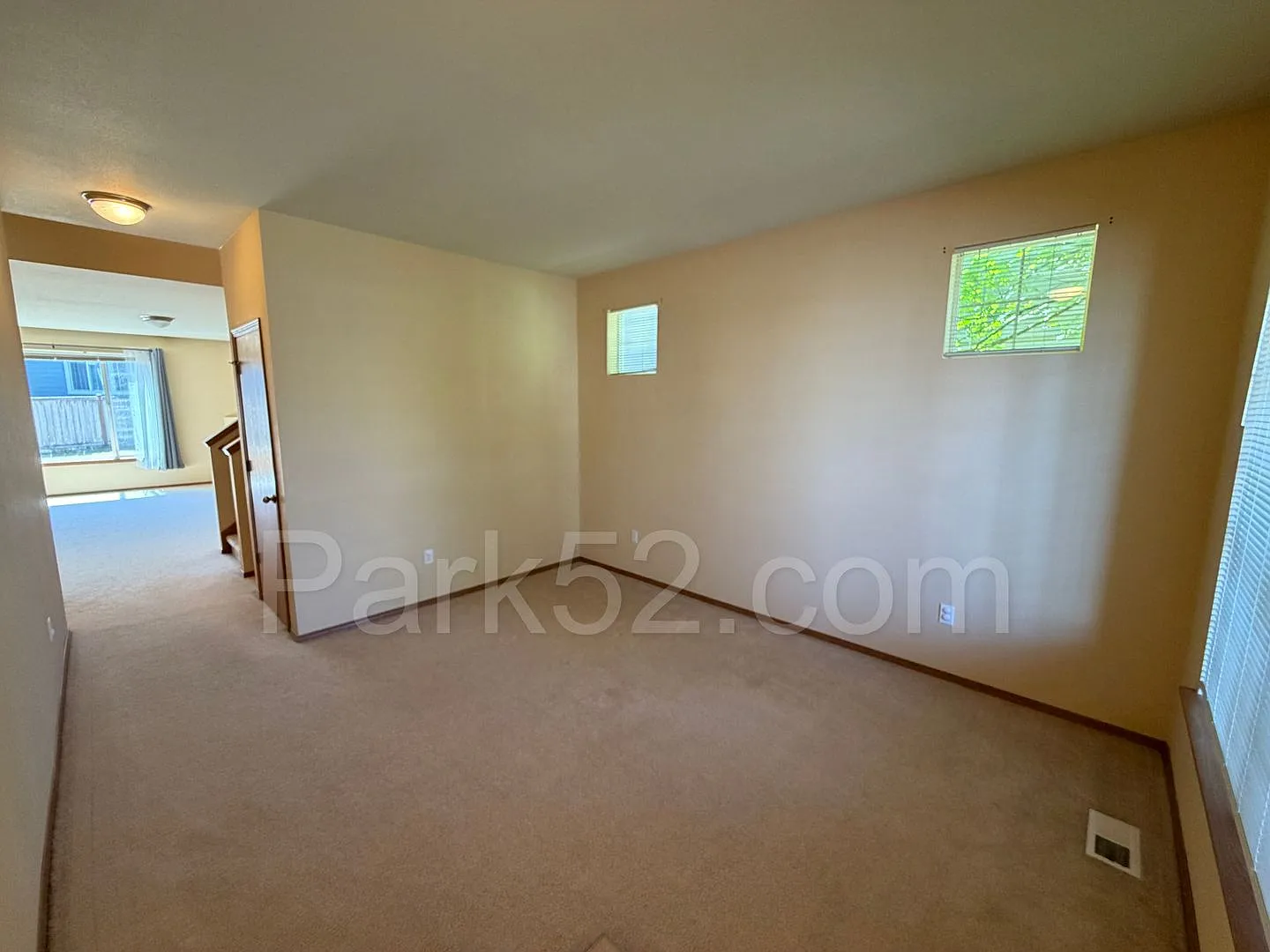 $500 Off the First Full Month! 4 Bedroom 2 Bathroom Single Family Puyallup Home — Photo 2