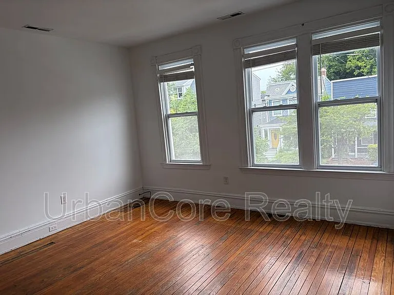 621 N 31st St #B — Photo 23