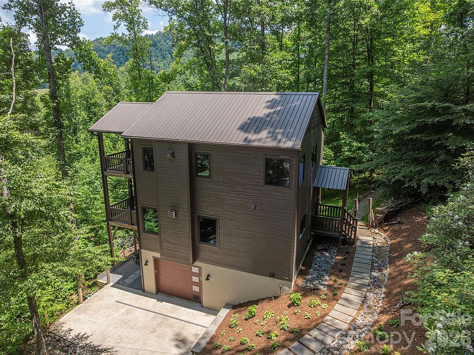 1st image of 30 Garren View Dr