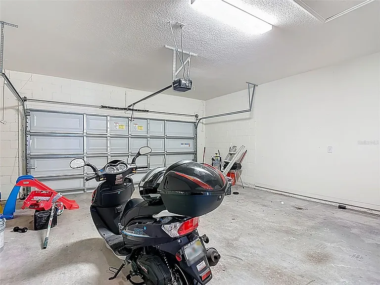 840 Sydney St — Photo 38