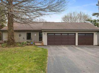 6408 Fitzgerald Rd, Rockford, IL 61102