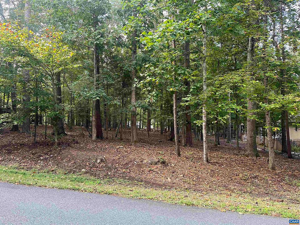 2nd image of Hardwood Rd