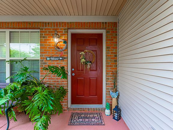 2nd image of 1145 Harlan Cir