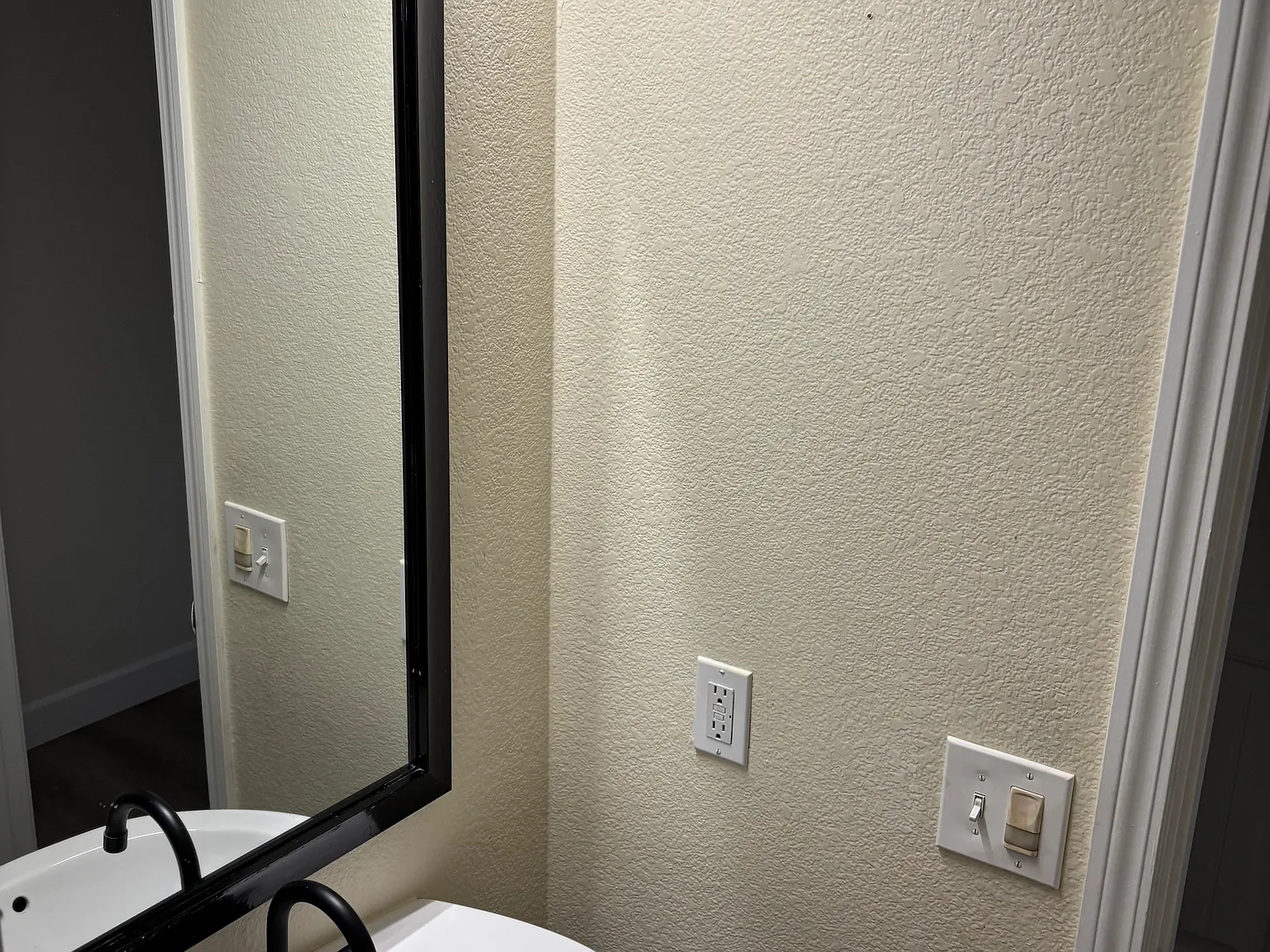 1 bed, 2696 sqft, $1,890 — Photo 4