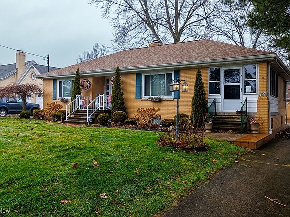 2nd image of 2254 McCollum Rd