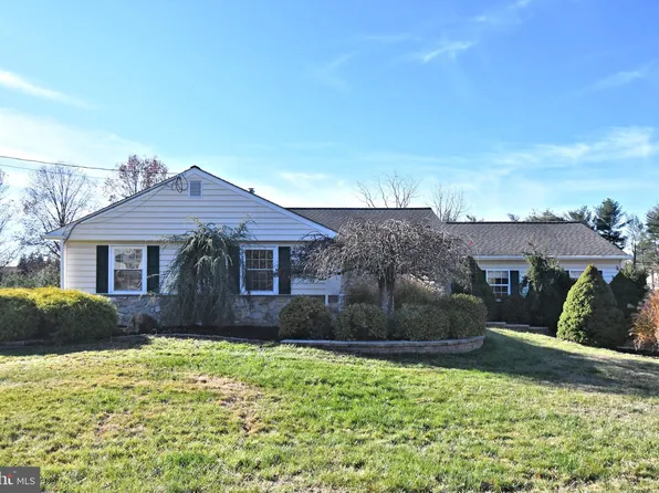 1650 Janney Ter, Langhorne, PA 19047