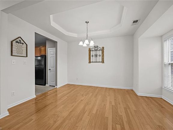 5th image of 149 Beverly Chase Ln