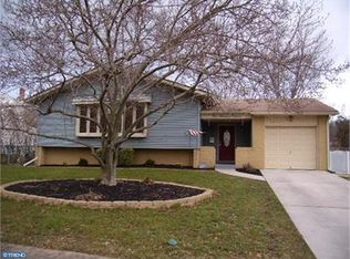 112 Westminster Dr, Mount Laurel, NJ 08054