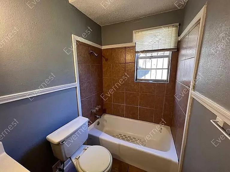 4815 School St #1 — Photo 16