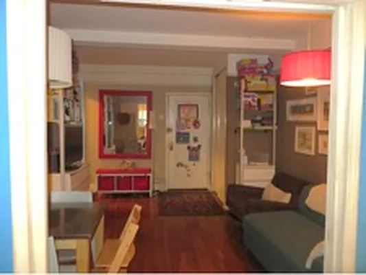 Sold by Helen Downey, LREB | media 6