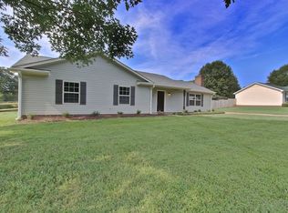 4505 Regal Oaks Rd, Gastonia, NC 28056