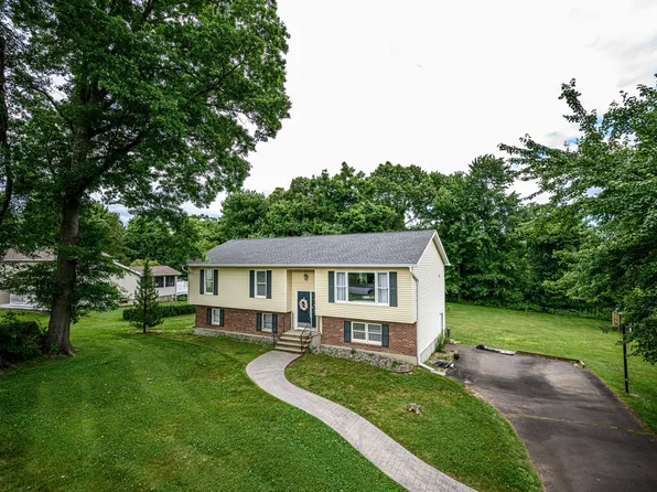 38 Clearview Drive, Wallingford, CT 06492
