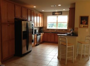 4440 Beechstone Ln, Fairfax, VA 22033