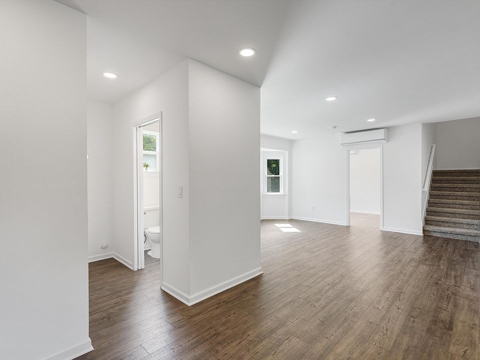 9755 Portage Trl, photo 8
