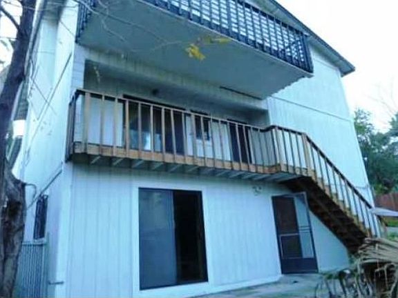 3rd image of 4729 Nob Hill Dr