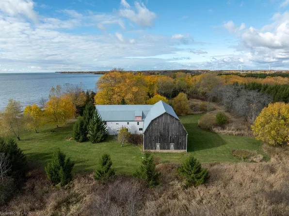 2069 Lakeshore Rd, Haldimand County, ON N1A 2W8
