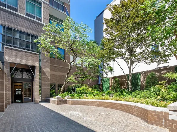 188 East 64th Street image 11 of 14