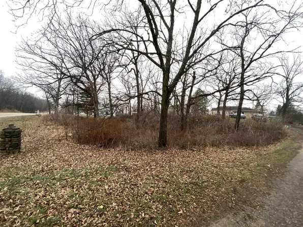 Lt3 SHOREWOOD TERRACE #4, 5, Delavan, WI 53115