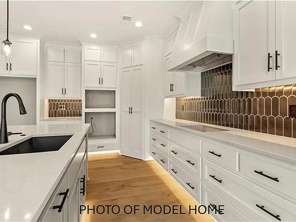 4th image of 1503 Stonewall Dr