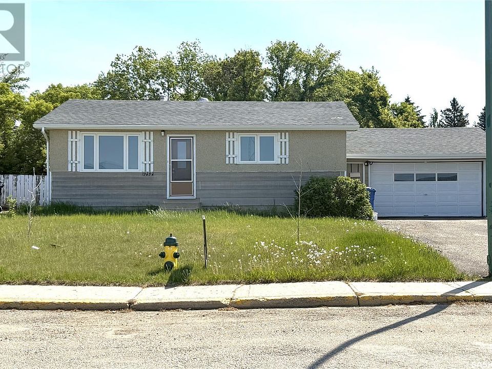 1st image of 1752 110th St