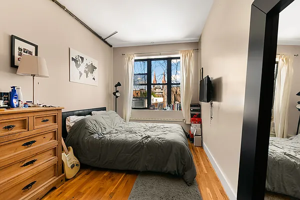 Rented by Corcoran | media 19