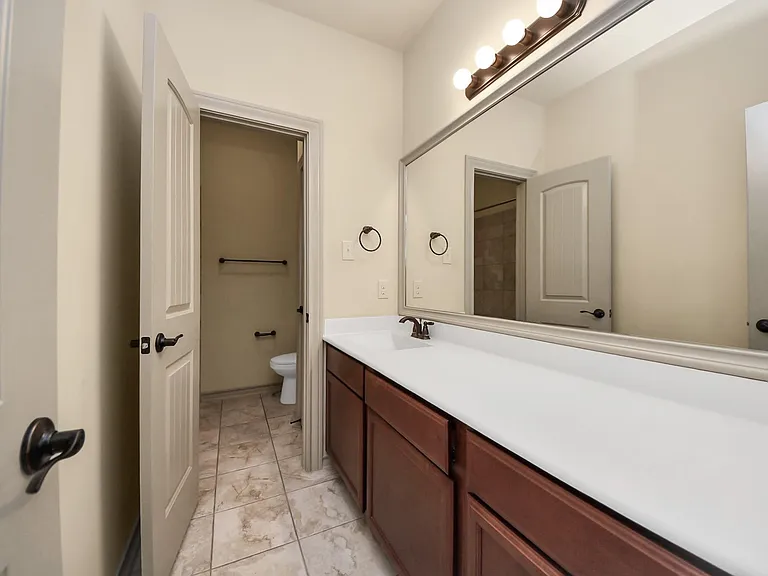 1902 Argos Dr — Photo 39