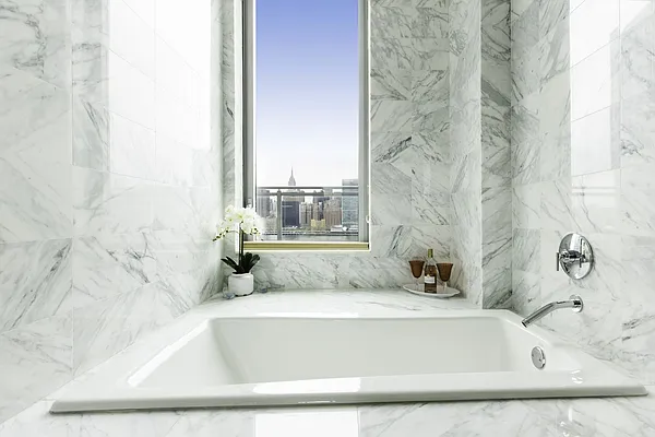 Sold by Compass | media 8