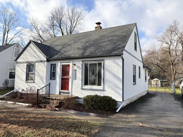 15101 Harrison St, Livonia, MI 48154