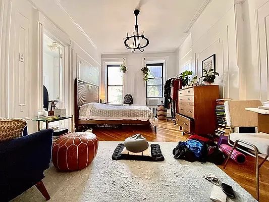 2nd image of 353 7th Ave #1