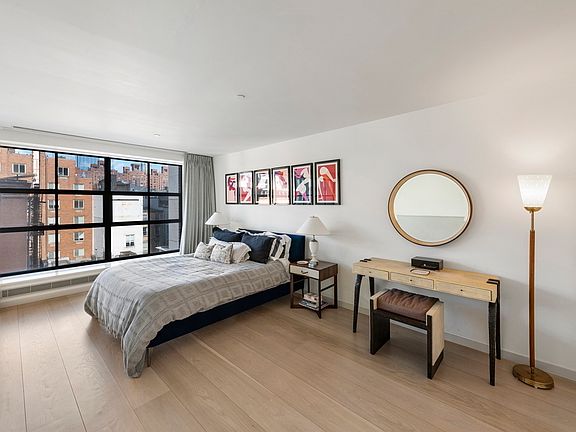 5th image of 456 W 19th St #45B