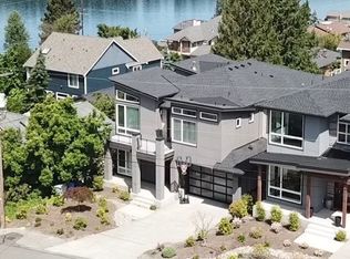 922 N 34th St, Renton, WA 98056