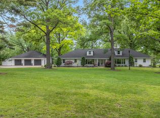 15182 Clayton Rd, Chesterfield, MO 63017