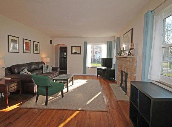 2nd image of 312 E Beechwold Blvd