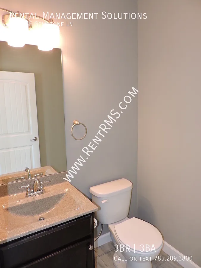 4335 SE Gemstone Ln — Photo 4