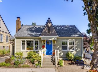 7304 SW 29th Ave, Portland, OR 97219