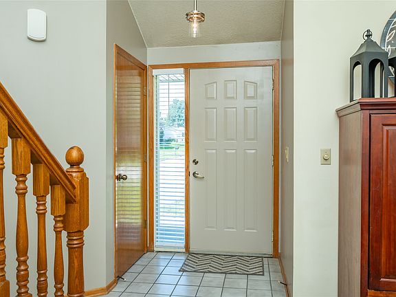 2nd image of 4133 98th St