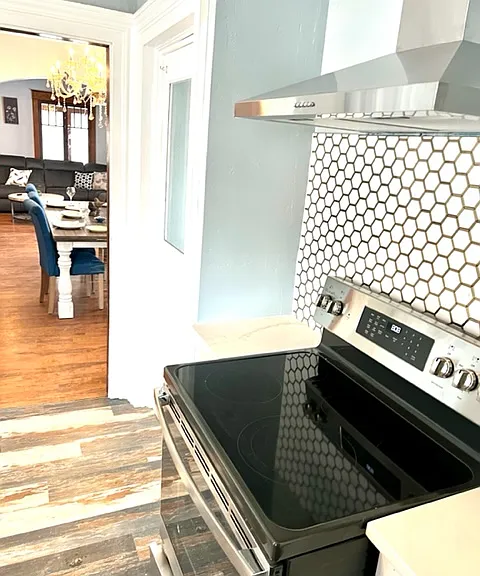 1209 N Morrison St — Photo 13