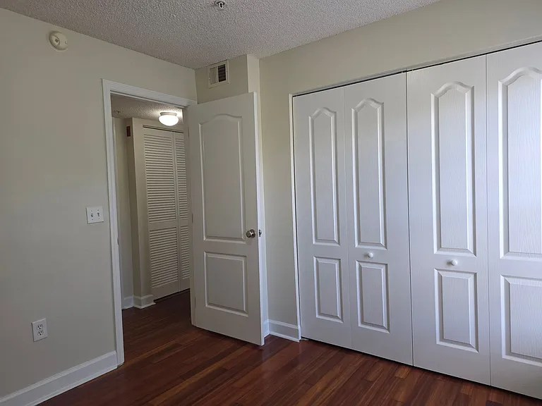 2031 Dixie Belle Dr #I — Photo 19