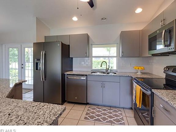 4th image of 4412 SW 20th Pl