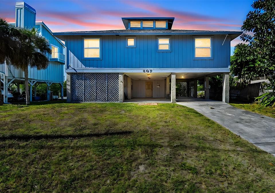 1st image of 807 Seabreeze Dr