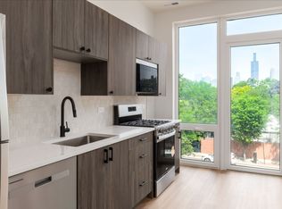 222 S Ashland Ave #201, Chicago, IL 60607