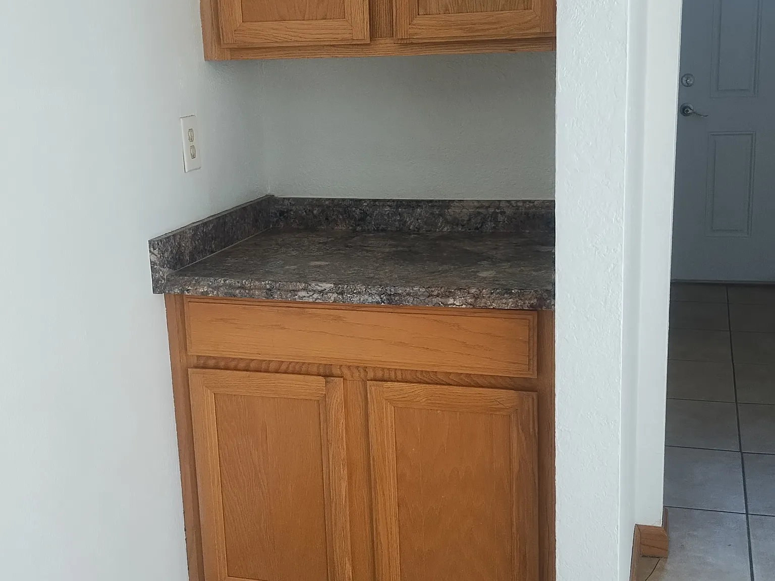 3 bed, 1.5 bath, 1500 sqft, $1,650 — Photo 3